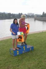 Alžběta přebírá 1místo ženy masters na 3km pro Šárku Alžběta přebírá 1místo ženy masters na 3km pro Šárku