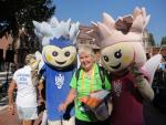 Ivana Felgrová s maskoty Ivana Felgrová s maskoty