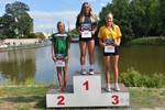 vyhlášení 1 km kadetky - 2. Laura Siebertová vyhlášení 1 km kadetky - 2. Laura Siebertová